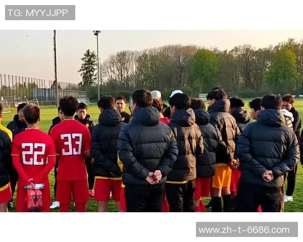 从草根到巨星一位足球少年的拼搏逆袭与梦想坚持之路 从草根到巨星一位足球少年的拼搏逆袭与梦想坚持之路